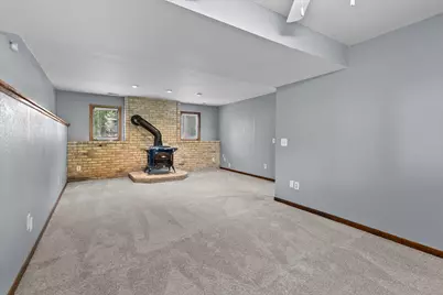 677 California Avenue E, Saint Paul, MN 55106 - Photo 29