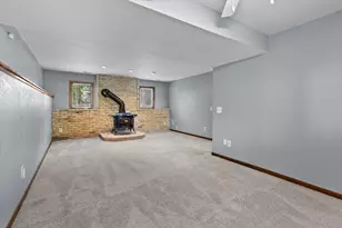 677 California Ave E, Saint Paul, MN 55106 - Photo 29