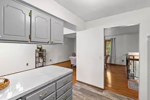 677 California Ave E, Saint Paul, MN 55106 - Photo 17