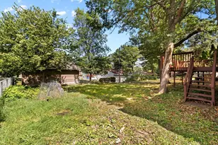 677 California Ave E, Saint Paul, MN 55106 - Photo 7