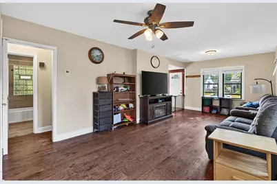 4723 Fremont Avenue N, Minneapolis, MN 55430 - Photo 9