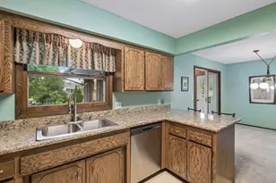 756 Larson Ct, Shoreview, MN 55126 - Photo 13