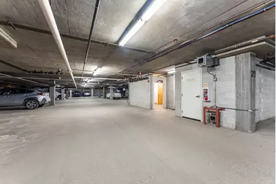 645 N 1st Street #139, Minneapolis, MN 55401 - Photo 31