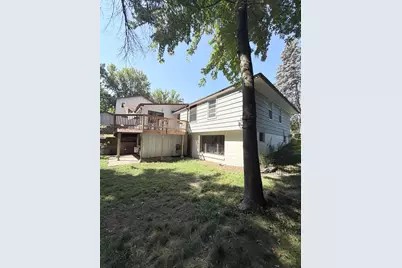 8625 Poplar Bridge Curve, Bloomington, MN 55437 - Photo 3