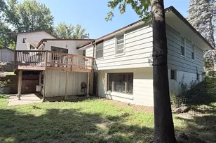 8625 Poplar Bridge Curve, Bloomington, MN 55437 - Photo 3