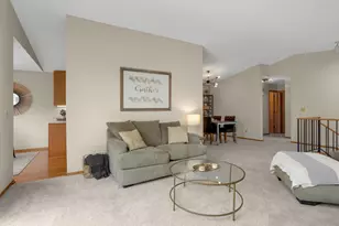 5205 Beachside Dr, Minnetonka, MN 55343 - Photo 9