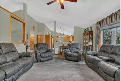1785 Cypress Road, Saint Cloud, MN 56303 - Photo 3