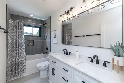 625 Ivy Falls Avenue, Mendota Heights, MN 55118 - Photo 39