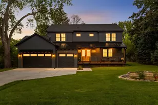 625 Ivy Falls Ave, Mendota Heights, MN 55118 - Photo 3