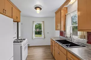 2933 Hillsboro Ave S, Saint Louis Park, MN 55426 - Photo 11
