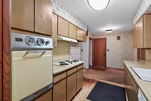 2147 Aztec Ln, Mendota Heights, MN 55120 - Photo 9