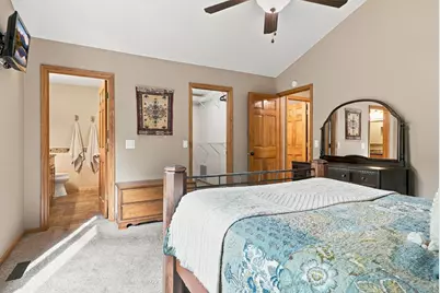 4235 Wedgewood Lane N, Plymouth, MN 55442 - Photo 33