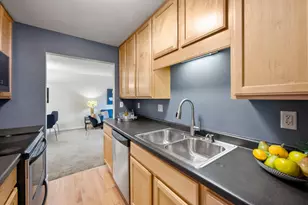 1770 Bryant Ave S, Minneapolis, MN 55403 - Photo 15