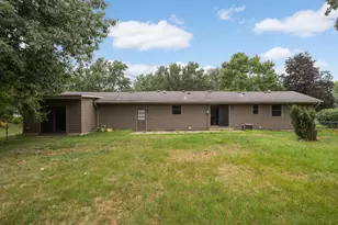 3609 Canterbury Dr, Bloomington, MN 55431 - Photo 21