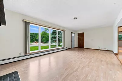 1207 N McKay Avenue NE, Alexandria, MN 56308 - Photo 5