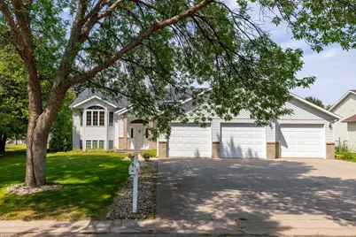 811 4th Avenue NE, Barnesville, MN 56514 - Photo 1