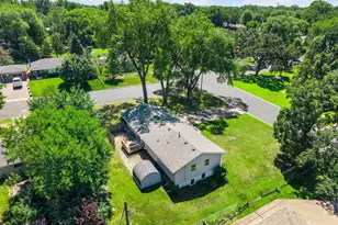 10725 Rich Ave S, Bloomington, MN 55437 - Photo 3