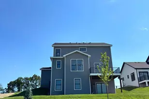 3746 Holbrook Dr, Waconia, MN 55387 - Photo 3