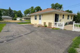 11219 Bittersweet St NW, Coon Rapids, MN 55433 - Photo 3