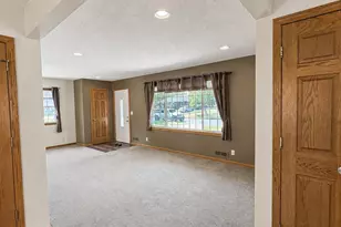 11219 Bittersweet St NW, Coon Rapids, MN 55433 - Photo 9