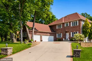 17816 93rd Pl N, Maple Grove, MN 55311 - Photo 1
