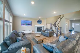 6368 Apple Ct, Inver Grove Heights, MN 55077 - Photo 9