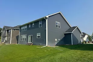 6368 Apple Ct, Inver Grove Heights, MN 55077 - Photo 5