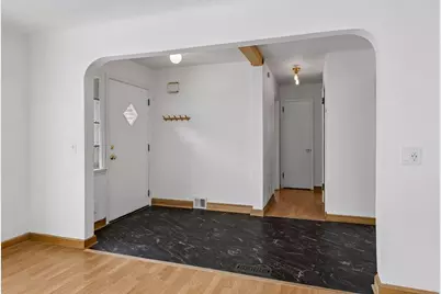 2011 Vincent Avenue N, Minneapolis, MN 55411 - Photo 3
