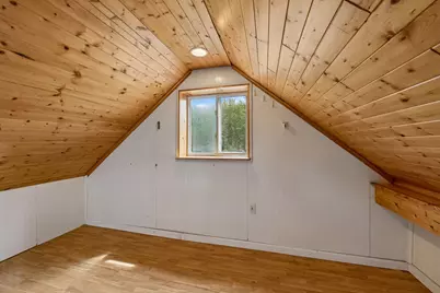 2011 Vincent Avenue N, Minneapolis, MN 55411 - Photo 25
