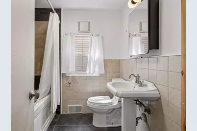 2011 Vincent Avenue N, Minneapolis, MN 55411 - Photo 21