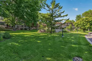 205 Barry Ave S, Wayzata, MN 55391 - Photo 13