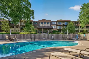 205 Barry Ave S, Wayzata, MN 55391 - Photo 5