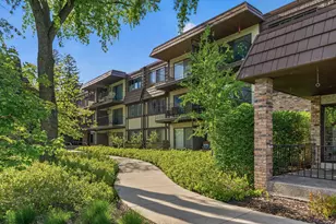 205 Barry Ave S, Wayzata, MN 55391 - Photo 15