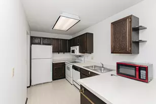 6570 Upper 35th St N, Oakdale, MN 55128 - Photo 13