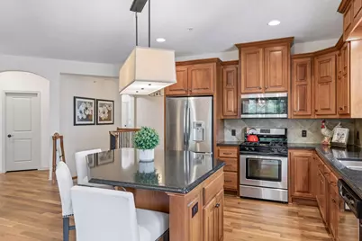 8636 Lake Riley Drive, Chanhassen, MN 55317 - Photo 15
