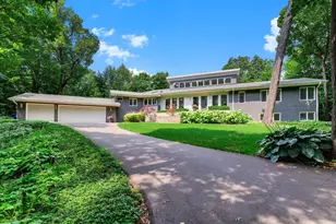20650 Bayview Ct, Excelsior, MN 55331 - Photo 1