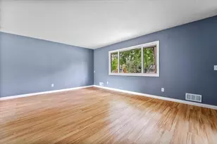 1401 Winnetka Ave N, Golden Valley, MN 55427 - Photo 7