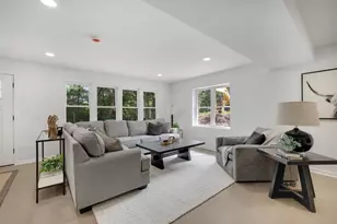 5111 Colonial Dr, Golden Valley, MN 55416 - Photo 3