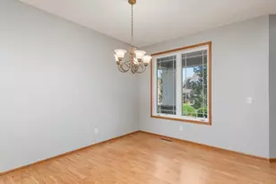 1511 Pembroke Pass, Chanhassen, MN 55317 - Photo 11