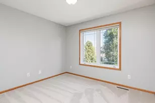 1511 Pembroke Pass, Chanhassen, MN 55317 - Photo 41