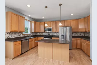 1511 Pembroke Pass, Chanhassen, MN 55317 - Photo 7