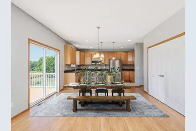 1511 Pembroke Pass, Chanhassen, MN 55317 - Photo 13
