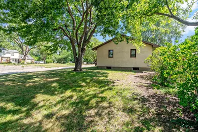 5456 Girard Avenue N, Brooklyn Center, MN 55430 - Photo 35