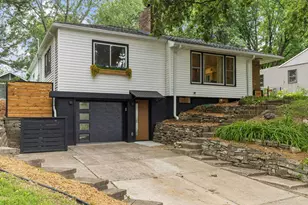 3037 Kyle Ave N, Golden Valley, MN 55422 - Photo 3
