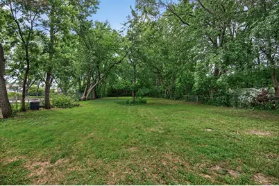 10138 Harriet Avenue S, Bloomington, MN 55420 - Photo 3