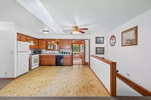 10138 Harriet Ave S, Bloomington, MN 55420 - Photo 9