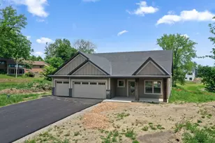 1958 Woods Pt, Waconia, MN 55387 - Photo 1