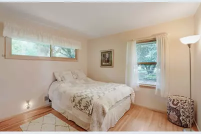 9242 15th Avenue S, Bloomington, MN 55425 - Photo 21