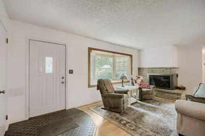 9242 15th Avenue S, Bloomington, MN 55425 - Photo 5