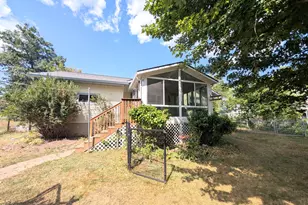 911 Grant St, Spooner, WI 54801 - Photo 17